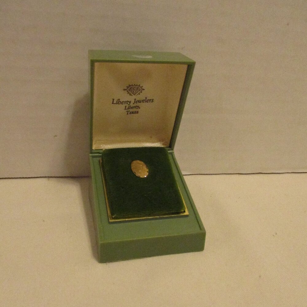 Pin Letter D Gold Pin With Original Case Busines Casual Party Pin